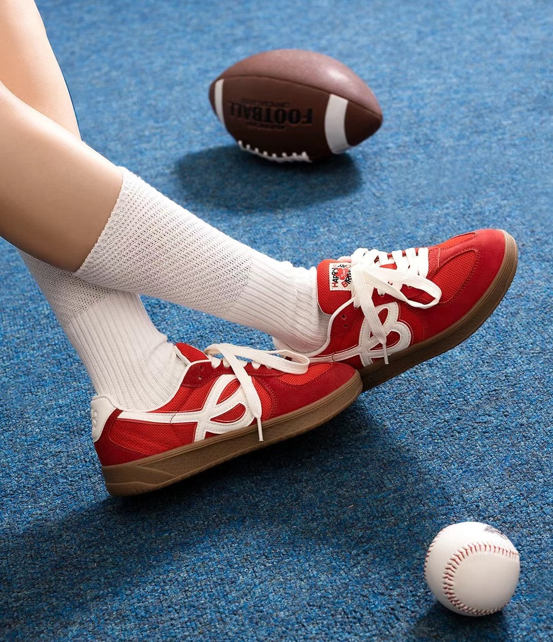 Happy Birds Day Low Sneakers red
