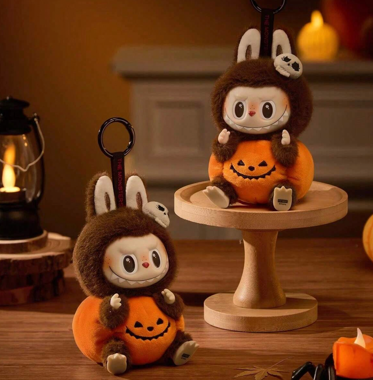 POP MART Happy Halloween Party Series-Sitting Pumpkin Vinyl Plush Pendant (PM-012977-OS) 1pc