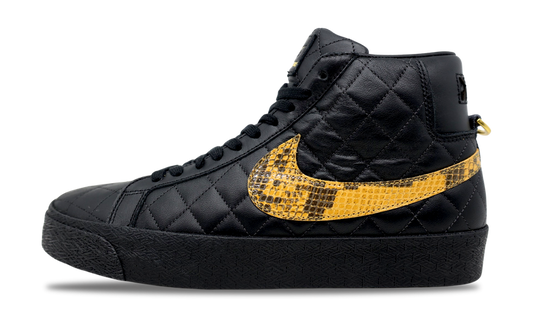 Nike SB Blazer Mid QS Supreme Black