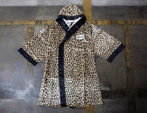 Supreme x Everlast Satin Hooded Boxing Robe FW17 (FW17A84) Size M-XL